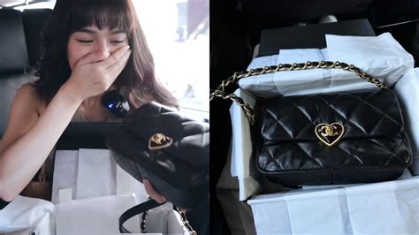 vicki belo chanel|Wow! Vicki Belo Gifts Maris Racal Her First Ever Chanel Bag.